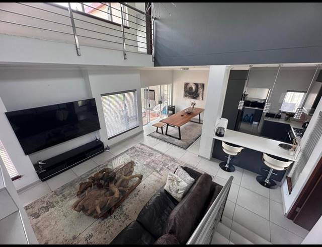 3 BEDROOM HOUSE FOR SALE IN MIDSTREAM MEADOWS